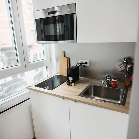 Superbe Studio Centre Apartment *